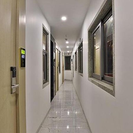 Fabhotel Prime Legend Сурат Экстерьер фото
