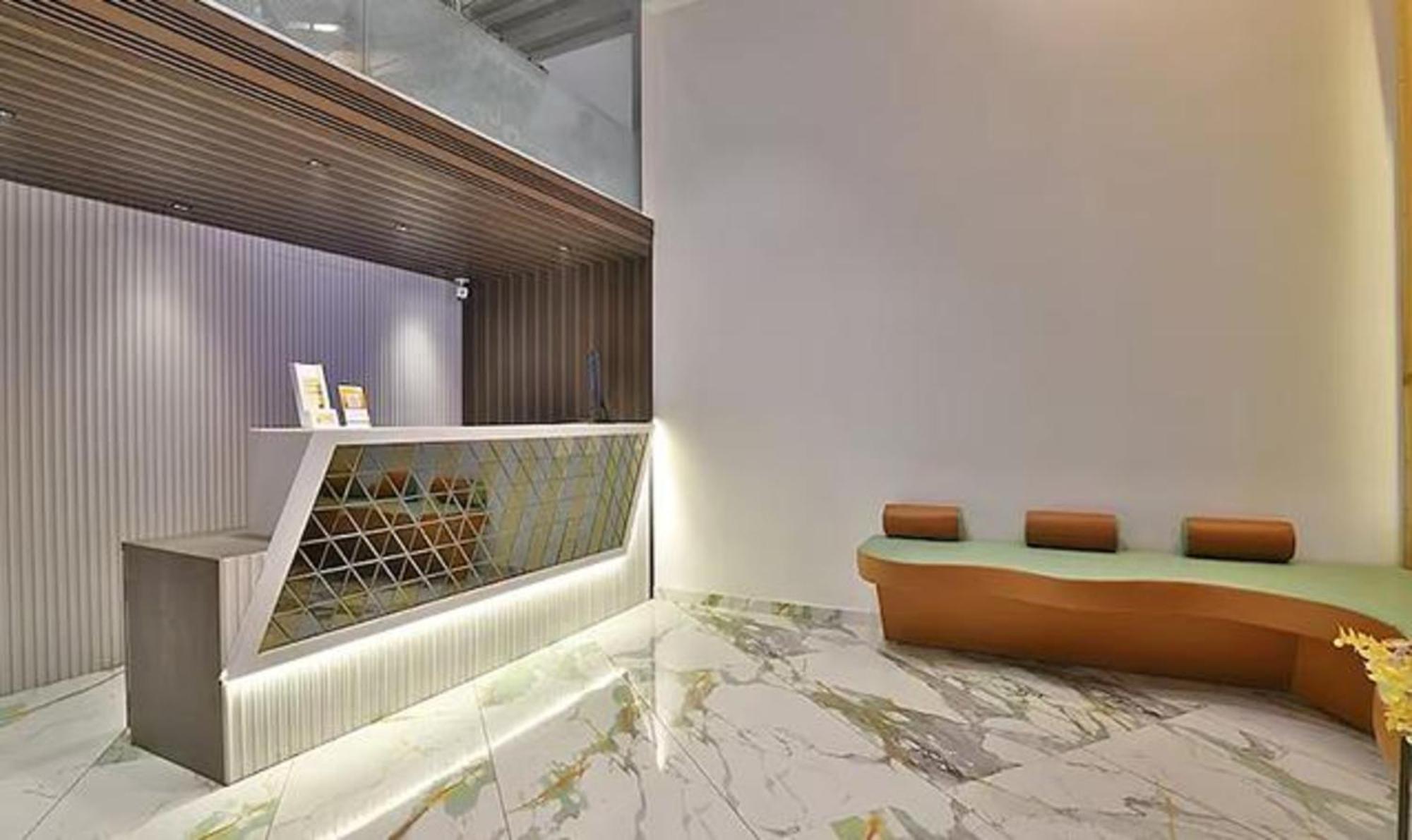 Fabhotel Prime Legend Сурат Экстерьер фото