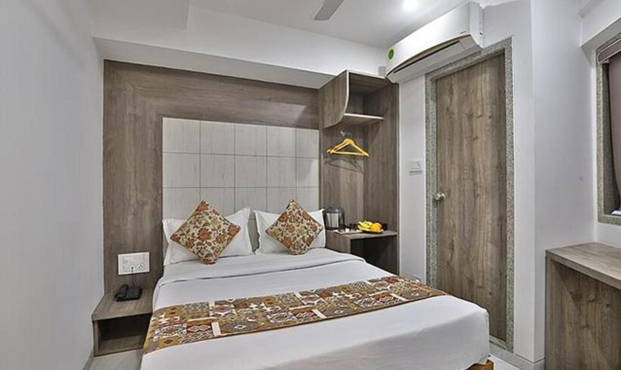 Fabhotel Prime Legend Сурат Экстерьер фото